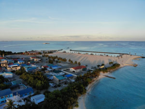 Maldives-sunrise-gaafaru-lagoon-soggiorno-low-cost-guesthouse